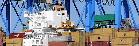 COVID-19: 300,000 seafarers need flights for crew changes, says UNCTAD estimate