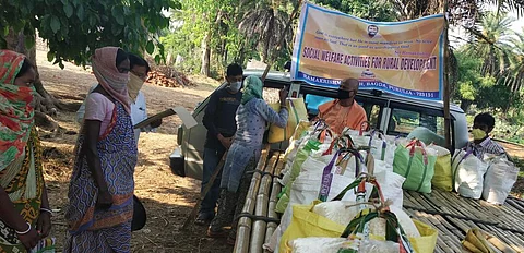 As COVID-19 marches onto rural India, it is time to strengthen the National Rural Health Mission and decentralised governance. Photo: Flickr
