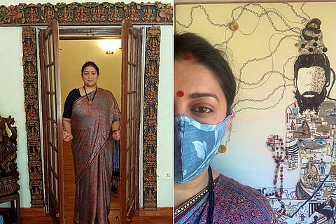 राष्ट्रीय हथकरघा दिवस के मौके पर केंद्रीय टेक्सटाइल मंत्री स्मृति इरानी द्वारा अपने ट्विटर हेंडल पर शेयर की गई तस्वीर। फोटो साभार: twitter @smritiirani