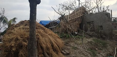 A homestead destroyed by Cyclone Amphan in early 2020. Photo: Siddharth @anxious_commie / Twitter
