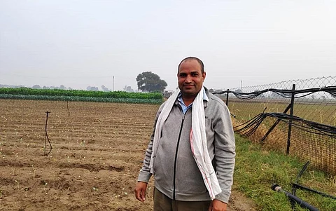 हरियाणा के जिला गुड़गांव के गांव लोकरा के किसान अशोक कुमार। फोटो: भागीरथ