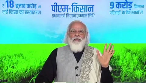 प्रधानमंत्री नरेंद्र मोदी 25 दिसंबर 2020 को प्रधानमंत्री किसान सम्मान निधि जारी करने के बाद देश को संबोधित करते हुए। फोटो: पीआईबी वीडियो