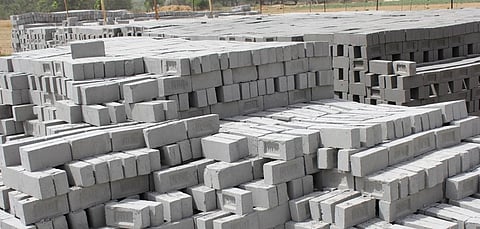 Bricks made of fly ash. Photo: Wikimedia Commons