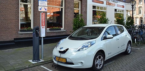 While a response to the climate crisis is complex and multi-faceted, the electrification of transport, constitutes a gamechanger because it will gradually eliminate fossil fuel reliance to power our lifestyles and our economies. Photo: Wikipedia