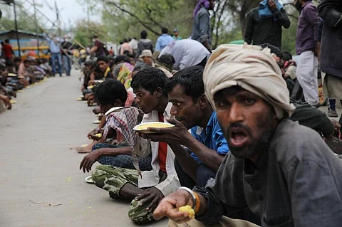 2020 में दुनिया में सबसे ज्यादा गरीबों की तादाद बढ़ाने वाले देश के तौर पर भारत का नाम दर्ज हो रहा है। फोटो: विकास चौधरी