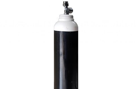 An oxygen cylinder. Photo: Wikipedia