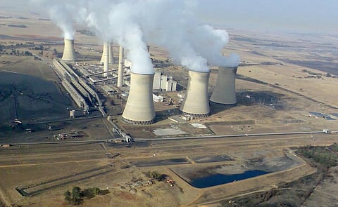 The Arnot coal-fired power station in Middelburg, Mpumalanga, South Africa. Photo: Gerhard Roux via Wikimedia