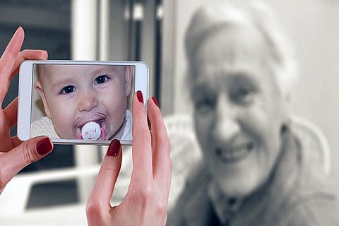 क्या हमारे सोचने समझने की क्षमता को नुकसान पहुंचा रही है स्मार्ट तकनीकें