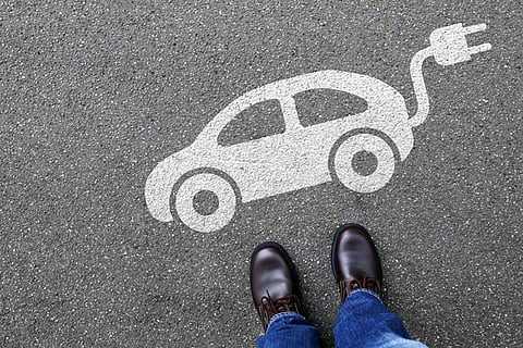 इलेक्ट्रिक वाहनों के उपयोग को बढ़ावा देने से भारत में हर साल बचाई जा सकती है 70,380 लोगों की जान