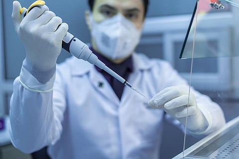 वैज्ञानिकों पर लम्बे समय तक पड़ सकता है कोविड-19 का प्रभाव, शोध में हुआ खुलासा