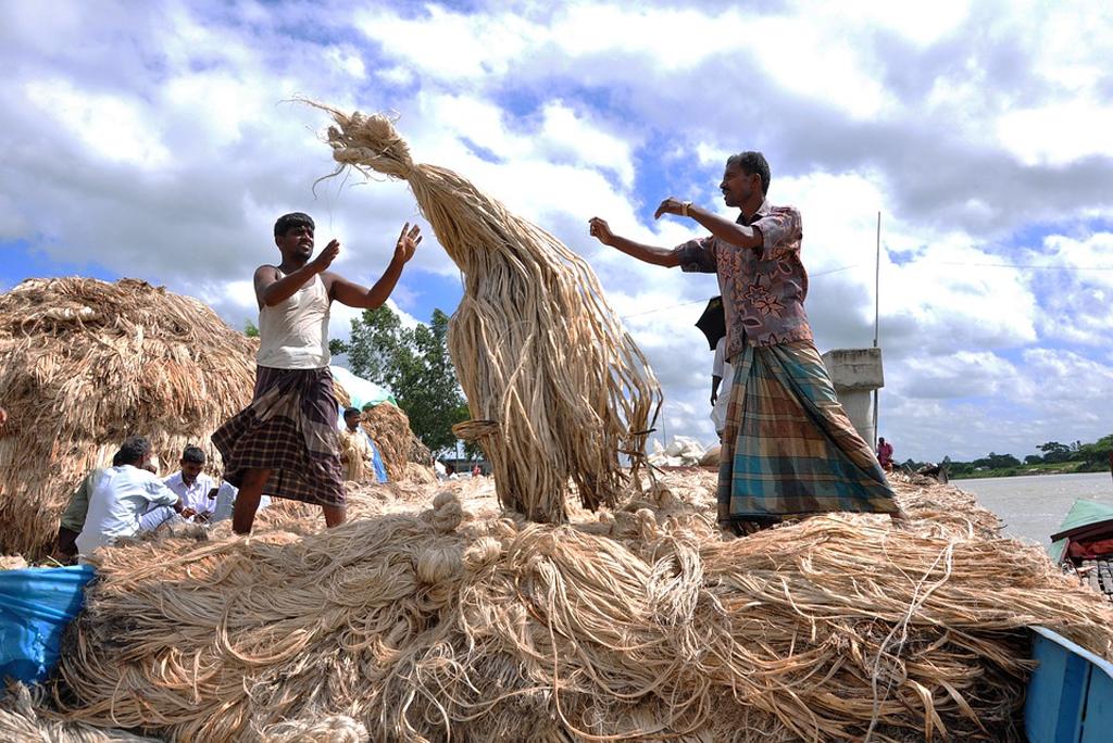 जलवायु परिवर्तन का असर, गरीब देशों में 64 फीसदी तक जीडीपी हो सकती है प्रभावित