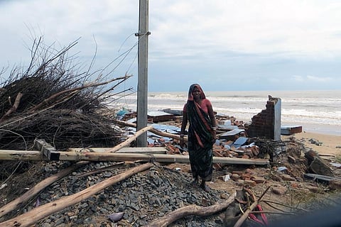 जलवायु परिवर्तन के कारण बढ़ रही है भीषण बारिश और चक्रवातों की संख्या, सरकार का जवाब