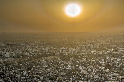Air quality in Rajasthan (Jaipur in photo) worsened in 2021 from pre-COVID-19 levels. Photo: BeccaVogt / iStock