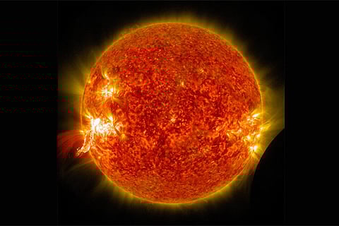 वैज्ञानिकों ने सूर्य के पूरे क्रोमोस्फीयर में पाये जाने वाले प्लाज्मा जेट्स का लगाया पता