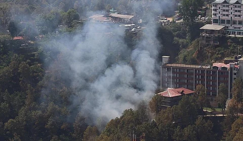 हिमाचल प्रदेश में वनों में लगी आग की घटनाएं, इस बार ये घटनाएं शहरी क्षेत्रों में अधिक देखी जा रही हैं। फोटो: रोहित पराशर