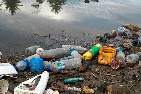 अगले 38 वर्षों में तीन गुना बढ़ जाएगा प्लास्टिक वेस्ट, हर साल पैदा होगा 100 करोड़ टन कचरा