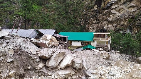 कुल्लू में बादल फटने के बाद के हालात। फोटो: रोहित पराशर