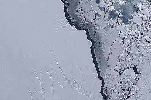 उष्णकटिबंधीय तूफानों से पिघल रही है अंटार्कटिका की बर्फ: अध्ययन