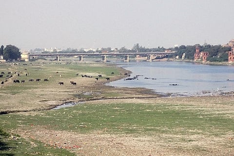 उत्तराखंड में तीर्थयात्रियों का लगता तांता राज्य की पारिस्थितिकी को कर रहा है प्रभावित, एनजीटी ने तलब की रिपोर्ट