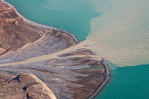 पिघलती बर्फ की चादर से रेत निकालने के पक्षधर हैं ग्रीनलैंड के वासी