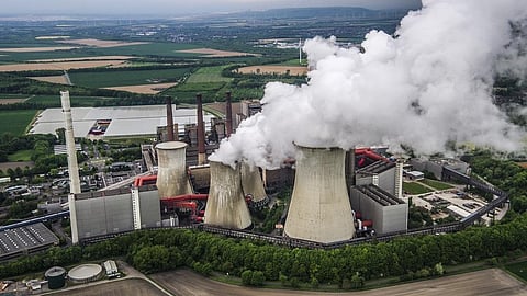Global CO2 emissions will reach 40.6 billion tonnes in 2022. Photo: iStock