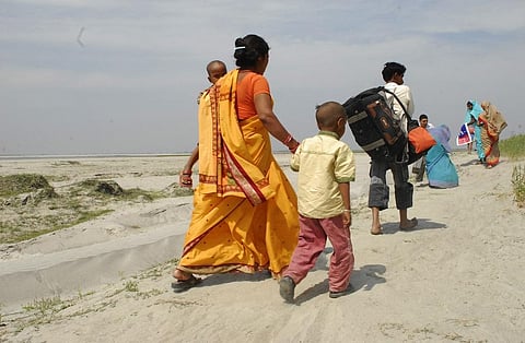 भारत के पुराने सूखाग्रस्त क्षेत्रों से दिहाड़ी मजदूरों का देशभर में पलायन हुआ है। फोटो: प्रशांत रवि