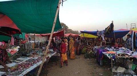 A weekly haat in Gujarat. Photo: Joyjeet Das