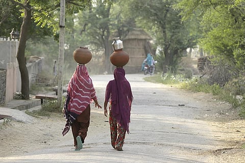 सभी के लिए सुरक्षित पेयजल और स्वच्छता सुनिश्चित करने के लिए तुरंत कार्रवाई की आवश्यकता है; फोटो: विकास चौधरी/ सीएसई