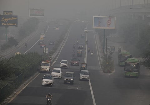 दिल्ली में 395 पर पहुंचा एक्यूआई, आइजोल से 26 गुणा ज्यादा रहा प्रदूषण
