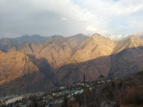 सर्दियों में नहीं पड़ी ठंड व बर्फ, हिमालयी राज्यों में बढ़ती गर्मी दे रही है खतरे का संकेत