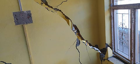 Cracks in a house in Nai Basti, Doda. Photo: Mohammad Tayyab