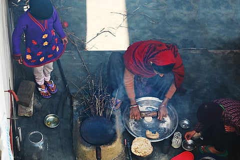 The researchers observed poor air quality in households that used solid cooking materials such as cow dung cake. Representative photo: iStock.