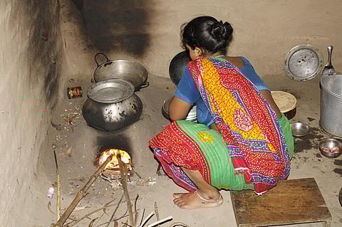 Globally, about 2.3 million people die prematurely every year owing to indoor air pollution. Photo: iStock.