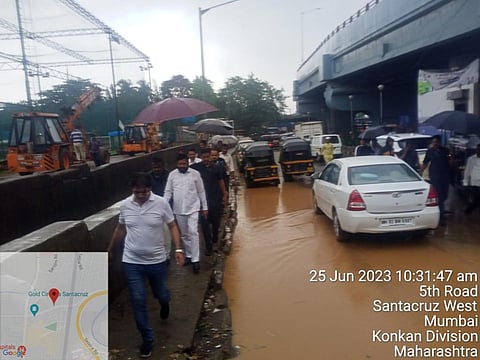 Maharashtra Chief Minister Eknath Shinde inspecting the situation after the arrival of monsoon in Mumbai. Photo: @mybmc / Twitter