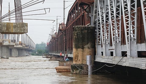 The Old Railway Bridge over the Yamuna in Delhi on July 11, 2023. Photo: Vikas Choudhary / CSE