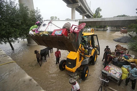 Encroachment over the floodplains, both by people and government agencies, is a major contributing factor to the Delhi deluge, according to experts. Photo:
Vikas Choudhary / CSE