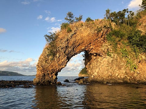 A dramatic volcano eruption changed lives in Fiji 2,500 years ago. 100 generations have kept the story alive