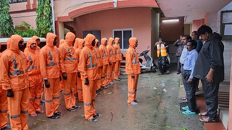 The TNDRF rescue team with 26 persons arrives at Zonal Office 3 for rescue work. Photo:  Greater Chennai Corporation @chennaicorp / X