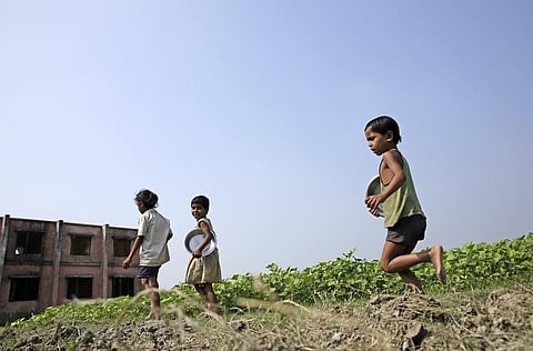 मिड डे मील को बांटने के लिए झारखंड में व्यवस्था में बदलाव किया गया है। फाइल फोटो: विकास चौधरी