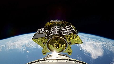 Illustration of the Japanese moon lander separating in orbit. Credit: JAXA (Japan Aerospace Exploration Agency)