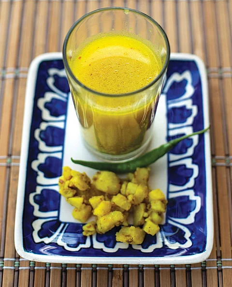 Fermenting leftover potato sabji with water, red mustard seeds and salt can help create a tangy and healthy drink (Photograph: Vibha Varshney)