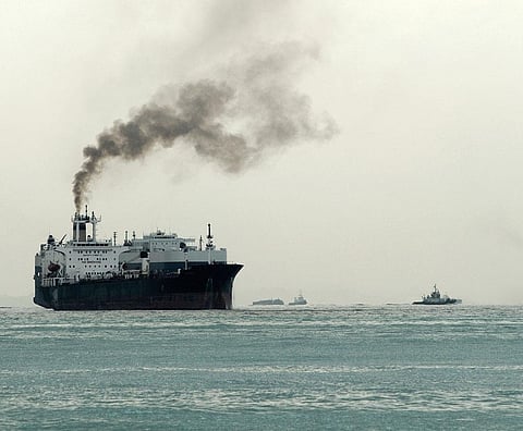 जलयानों के ईंधन में सल्फर की मात्रा कम करने के इंटरनेशनल मैरीटाइम ऑर्गनाइजेशन के फैसले से मानव जनित सल्फर डाइऑक्साइड के उत्सर्जन में 70 प्रतिशत की गिरावट आई है