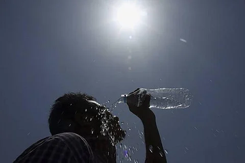 केरल, तमिलनाडु व उत्तर के मैदानी हिस्सों में गर्मी का अहसास, पश्चिम बंगाल सहित इन राज्यों में वर्षा-ओलावृष्टि