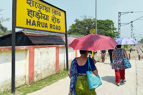 कल, पश्चिम बंगाल में गंगा के कुछ तटीय हिस्सों में लोगों को भीषण लू का प्रकोप झेलना पड़ा। फोटो साभार: आईस्टॉक
