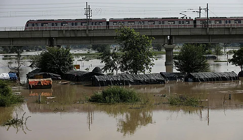 What caused heavy June rainfall in Delhi that claimed 6 lives?