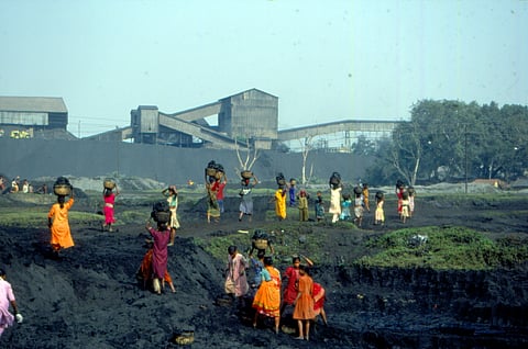 Jharkhand: Exposed to plethora of toxins, coal slurry labourers comprise of women, children