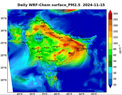 A plume of PM 2.5 pollution sweeping across the Indo-Gangetic plain and Himalayan foothills into the Bay of Bengal on November 15, 2024, as shown by ICIMOD's new model