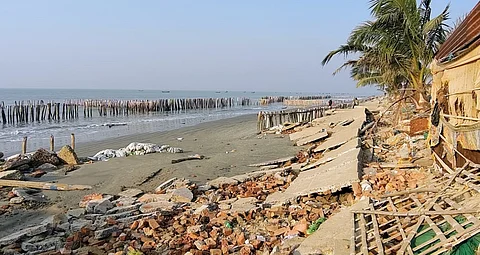 DTE Exclusive: Rising Bay of Bengal now within 450 metres of iconic Kapil Muni Temple on Sagar Island