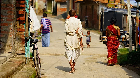 Life expectancy in India drops for the first time in five decades; 2020-21 saw 2 million excess deaths