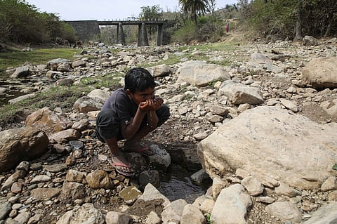 Daily weather tracker: Extremely heavy rain likely in isolated places over Karnataka today, day after